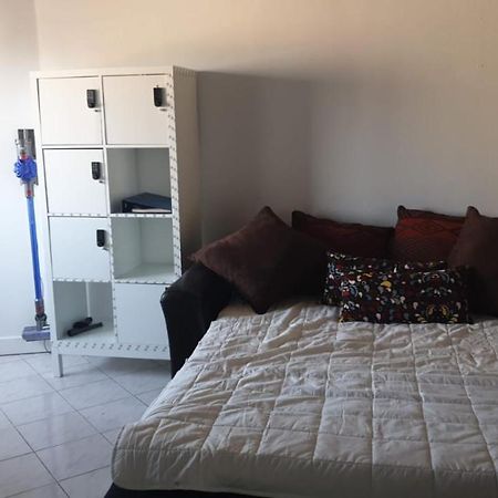 F2 35-44M2 9 Mins Voiture Chateau 4Pers 1Ch+Sejour Le Chesnay  Esterno foto